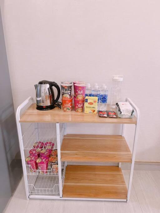 Near Fv Hospital,cresent Mall,secc TP. Hồ Chí Minh